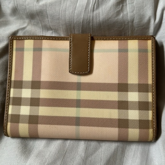 Authentic Burberry Ladies Wallet Mid Size with large coin purse. Lots of pink! - Picture 2 of 5